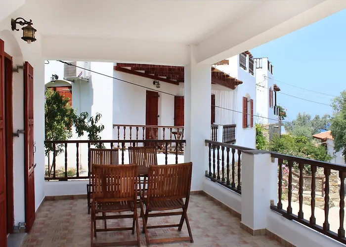 Ikaria Utopia - Cusco Studios